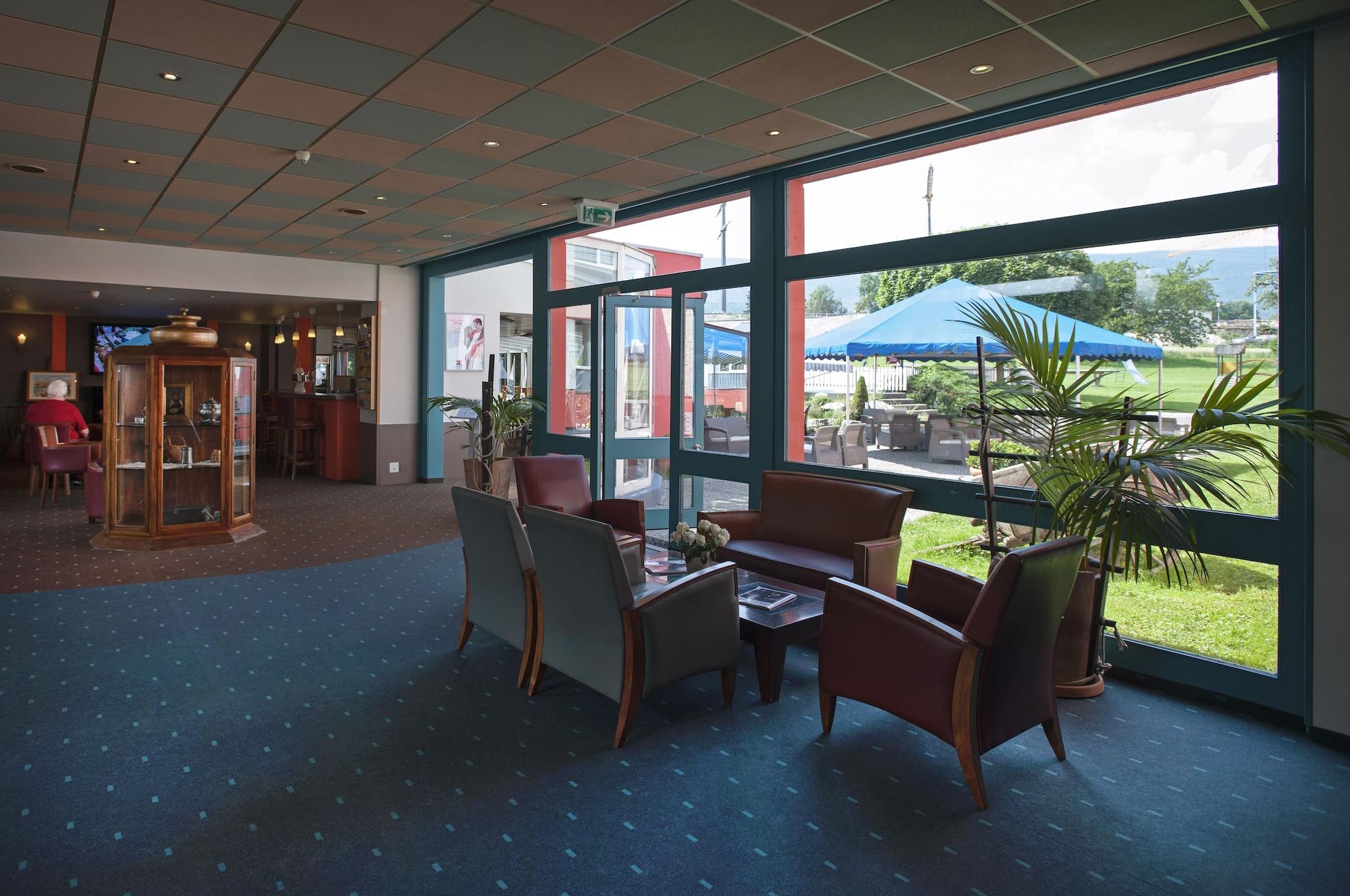 Ibis 3 Lacs Neuchatel Thielle Bagian luar foto