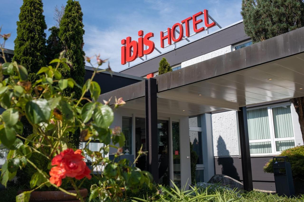 Ibis 3 Lacs Neuchatel Thielle Bagian luar foto