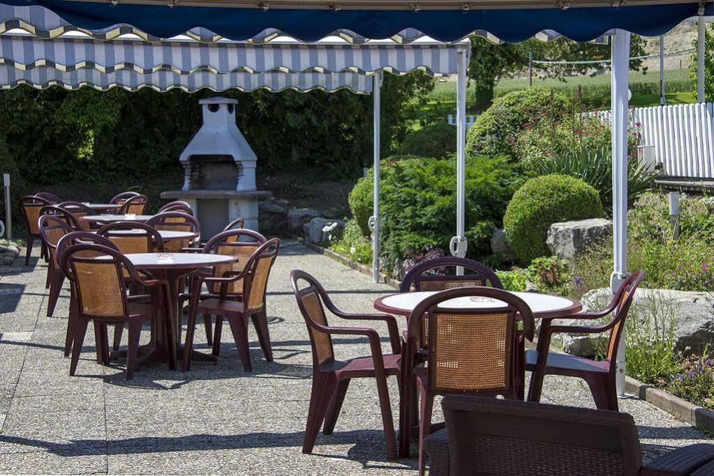 Ibis 3 Lacs Neuchatel Thielle Bagian luar foto